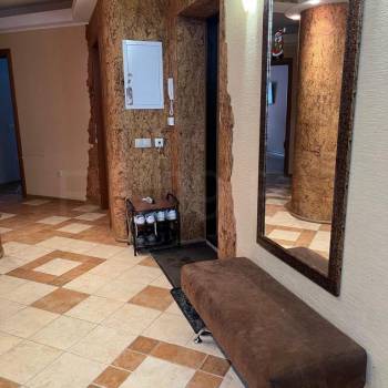 Продается 3-х комнатная квартира, 104 м²