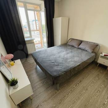 Сдается 1-комнатная квартира, 42 м²