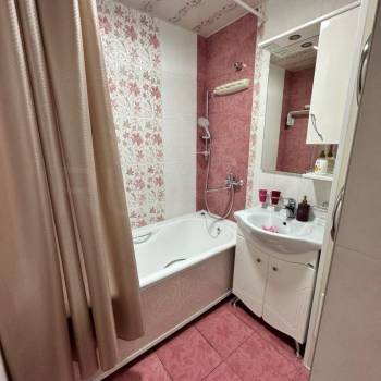 Сдается 2-х комнатная квартира, 64 м²