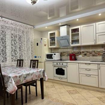 Сдается 2-х комнатная квартира, 64 м²