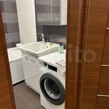 Сдается 2-х комнатная квартира, 85 м²