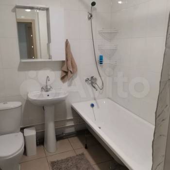 Сдается 1-комнатная квартира, 40 м²