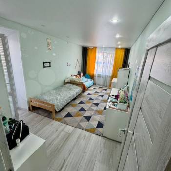 Продается 3-х комнатная квартира, 80 м²