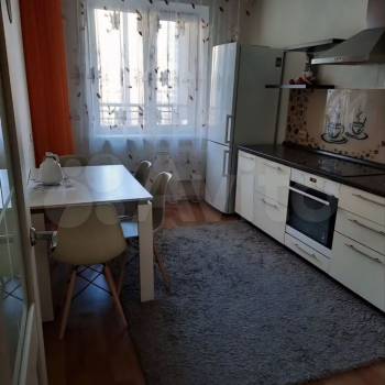 Сдается 2-х комнатная квартира, 59 м²