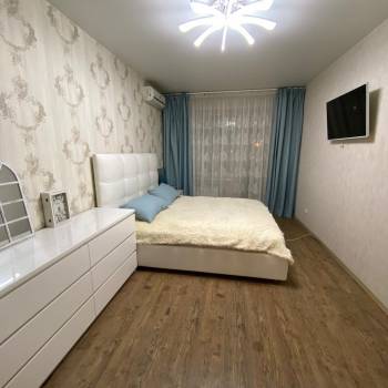 Сдается 1-комнатная квартира, 43 м²