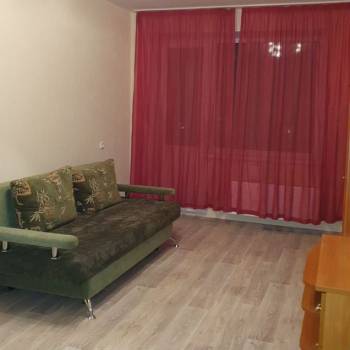 Сдается 1-комнатная квартира, 42 м²