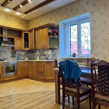 Продается Дом, 200 м²