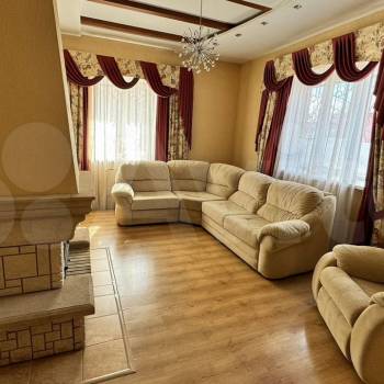 Продается Дом, 200 м²