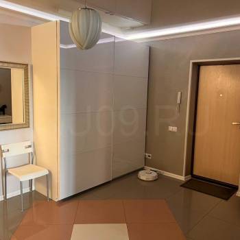Продается 2-х комнатная квартира, 68 м²