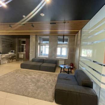 Сдается Нежилое помещение, 238 м²