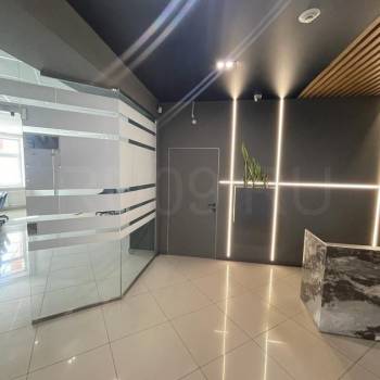 Сдается Нежилое помещение, 238 м²