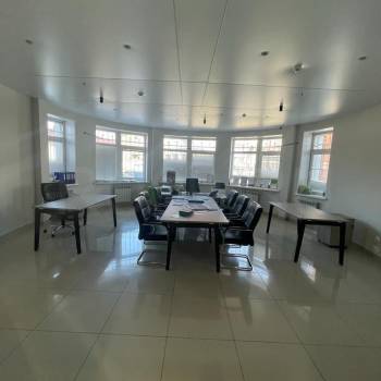 Сдается Нежилое помещение, 238 м²