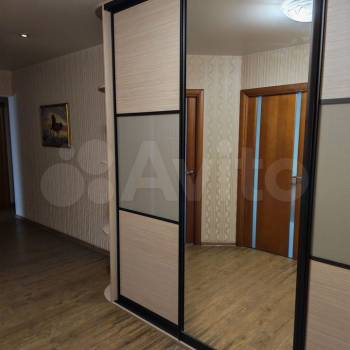 Продается 3-х комнатная квартира, 77 м²