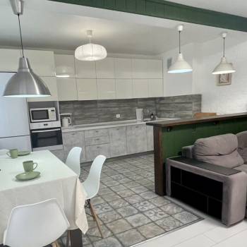 Продается 3-х комнатная квартира, 82 м²