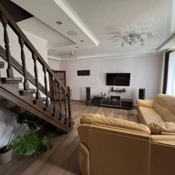 Продается Дом, 178 м²