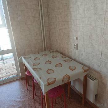 Сдается 1-комнатная квартира, 38 м²