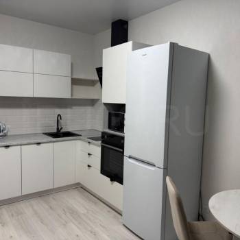 Сдается 1-комнатная квартира, 35 м²