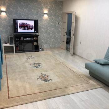 Продается Многокомнатная квартира, 140 м²