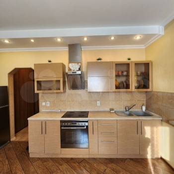 Сдается 1-комнатная квартира, 49 м²