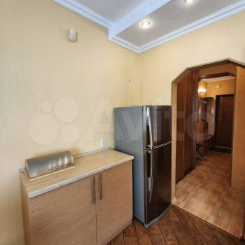 Сдается 1-комнатная квартира, 49 м²