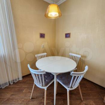 Сдается 1-комнатная квартира, 49 м²