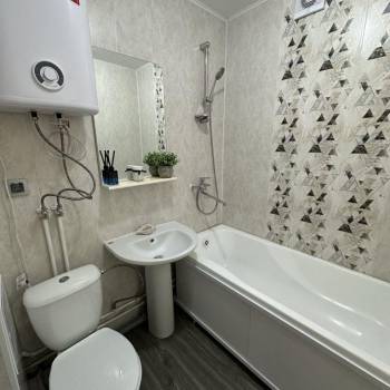 Продается 1-комнатная квартира, 34 м²