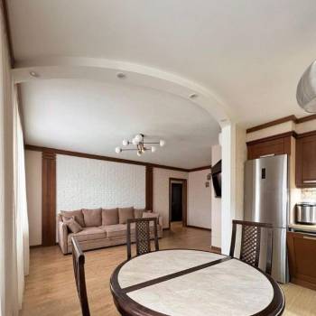 Продается 3-х комнатная квартира, 65 м²