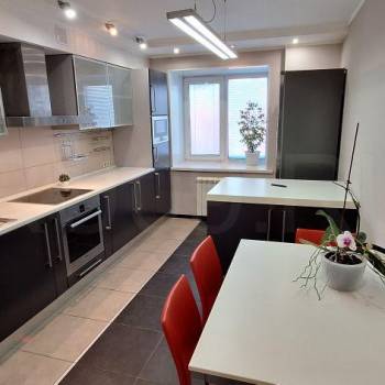 Сдается Многокомнатная квартира, 72 м²