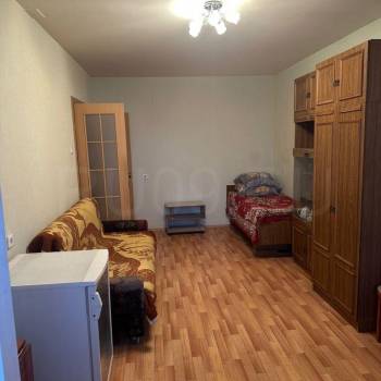 Сдается 1-комнатная квартира, 49 м²