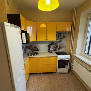 Сдается 1-комнатная квартира, 40 м²