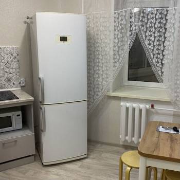 Сдается 1-комнатная квартира, 50 м²