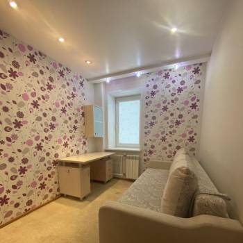 Продается Многокомнатная квартира, 70,6 м²