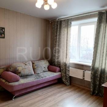 Продается Многокомнатная квартира, 71 м²