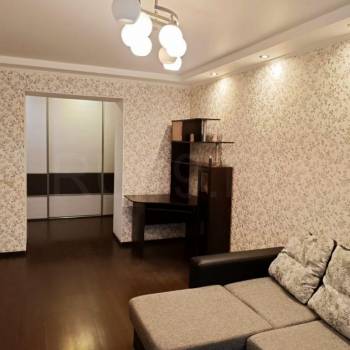 Сдается Многокомнатная квартира, 75 м²