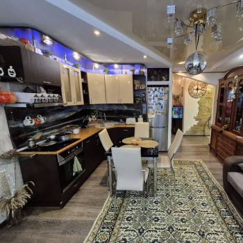 Продается 2-х комнатная квартира, 49 м²