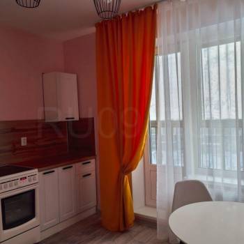 Сдается 1-комнатная квартира, 38 м²