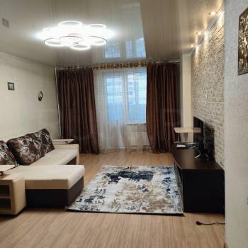 Сдается 1-комнатная квартира, 55 м²