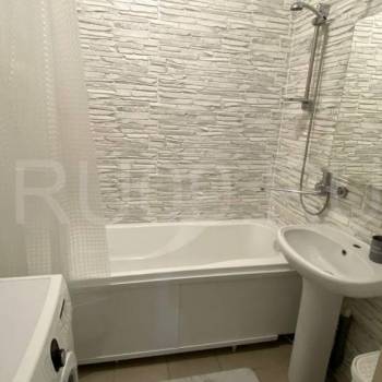 Сдается Многокомнатная квартира, 58 м²