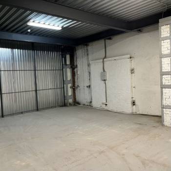 Сдается Нежилое помещение, 180 м²