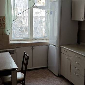 Сдается Многокомнатная квартира, 60 м²