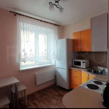 Сдается 1-комнатная квартира, 35 м²