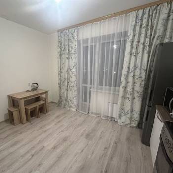 Сдается 1-комнатная квартира, 47,3 м²