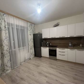 Сдается 1-комнатная квартира, 47,3 м²