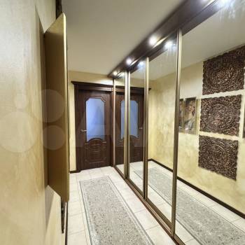 Сдается 2-х комнатная квартира, 74 м²