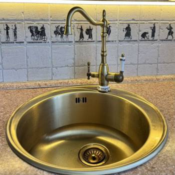 Сдается 2-х комнатная квартира, 74 м²