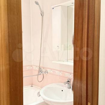 Сдается 1-комнатная квартира, 50 м²