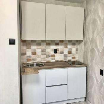 Продается 1-комнатная квартира, 12 м²