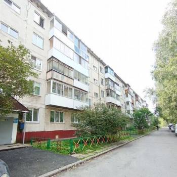 Продается Многокомнатная квартира, 59 м²
