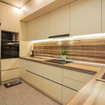 Продается 2-х комнатная квартира, 58 м²