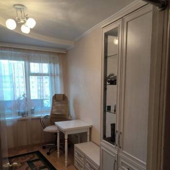 Продается Многокомнатная квартира, 82,2 м²